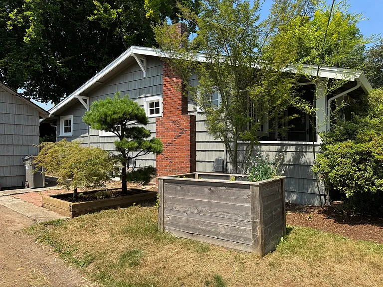 7511 SW 31st Ave — Photo 6