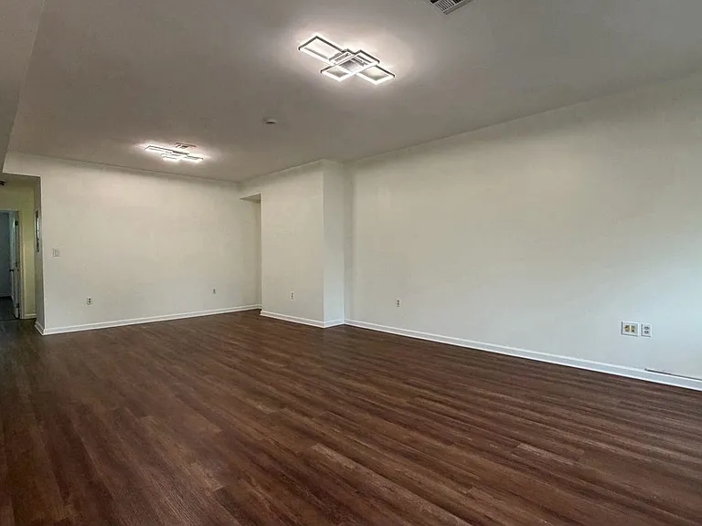 225 Halladay St #2 — Photo 5
