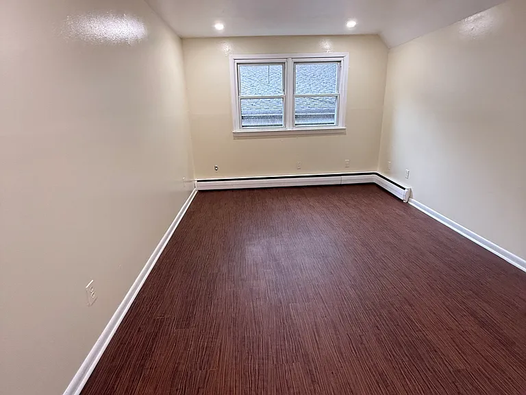 677 Greeley Ave #2 — Photo 11
