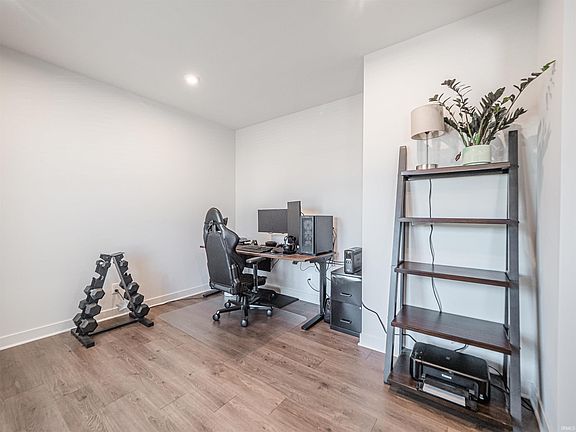 5th image of 3077 Dowgate Dr