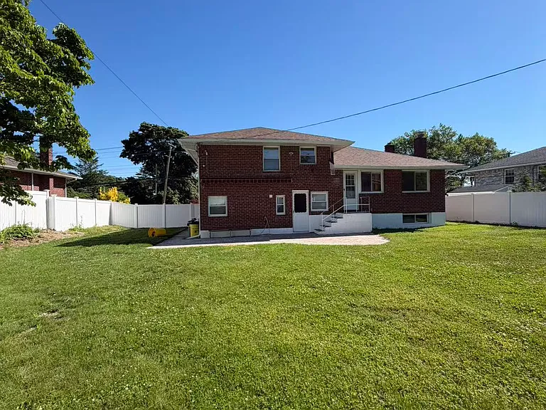106 Robbins Ln — Photo 20