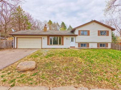 8165 137th St W, Apple Valley, MN, 55124