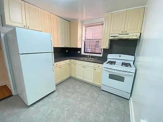 Rented by Brixton Manor LLC | media 17