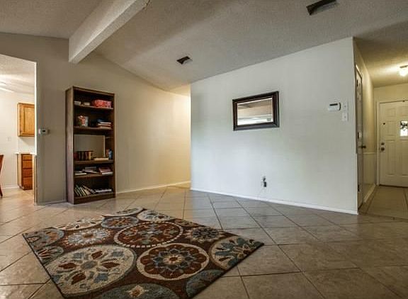 5th image of 2520 La Paloma Dr