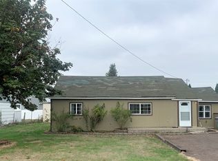 751 W B St, Lebanon, OR 97355