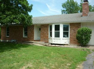 902 S Sycamore St, Lacygne, KS 66040