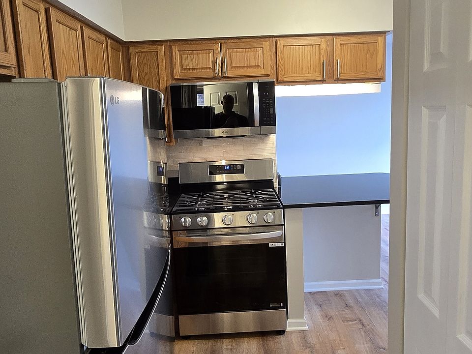 1st image of 16601 Jean Ln