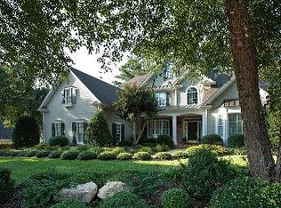 128 Loch Pointe Dr, Cary, NC 27518