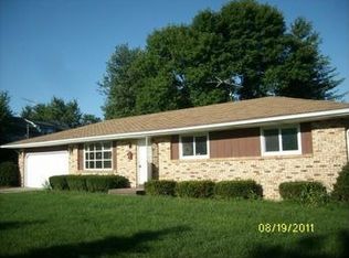629 Wright St, Breckenridge, MI 48615