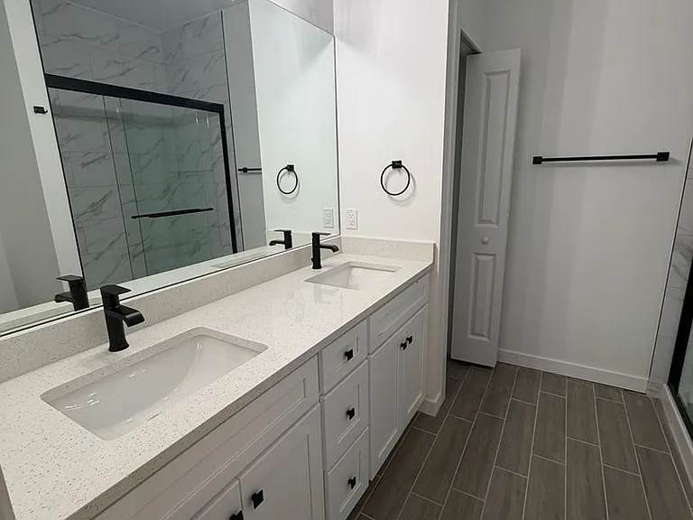 5240 26th St SW — Photo 13