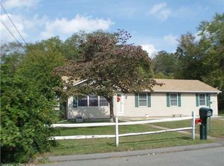 4 Mount Laurel Rd, Norwich, CT 06360