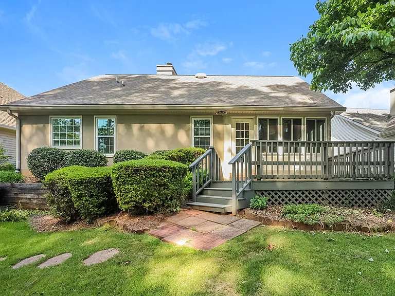 385 Fairway Ct — Photo 20