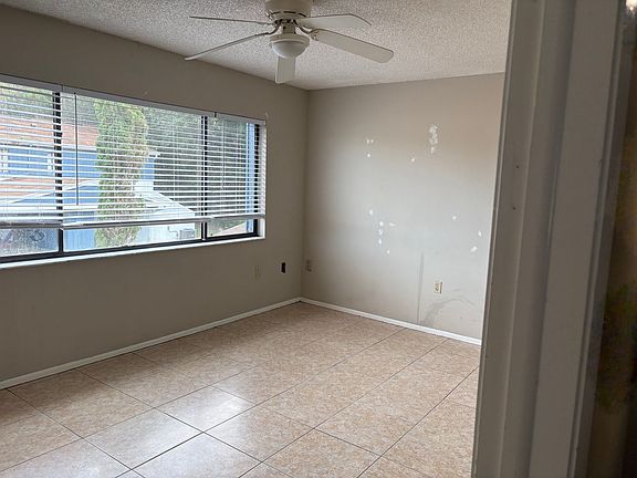 5th image of 166 Lago Vista Blvd
