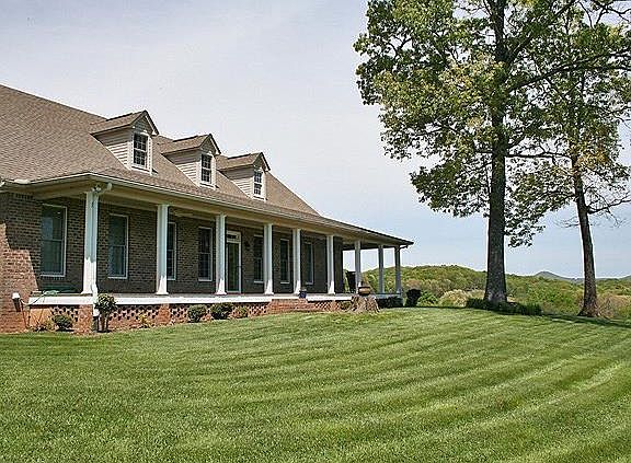 2nd image of 373 Wahoo Creek Rd