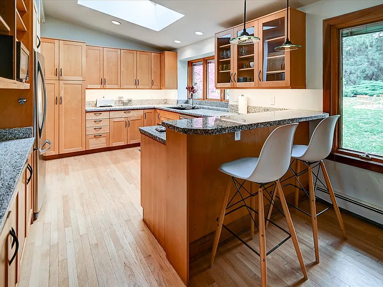 4746 Lafayette Dr — Photo 32