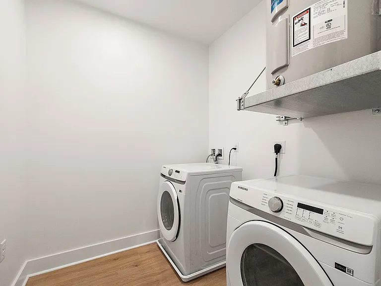 801 N Market St — Photo 13
