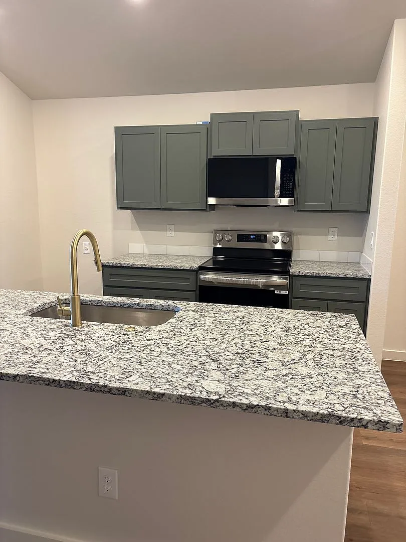 2162 is Too Good to be True — Photo 3