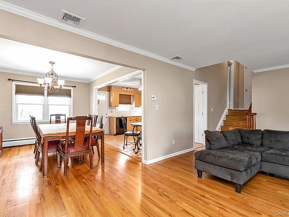 5th image of 2832 Court Street