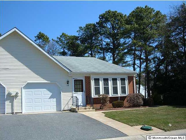 2nd image of 8 Penwood Drive #B