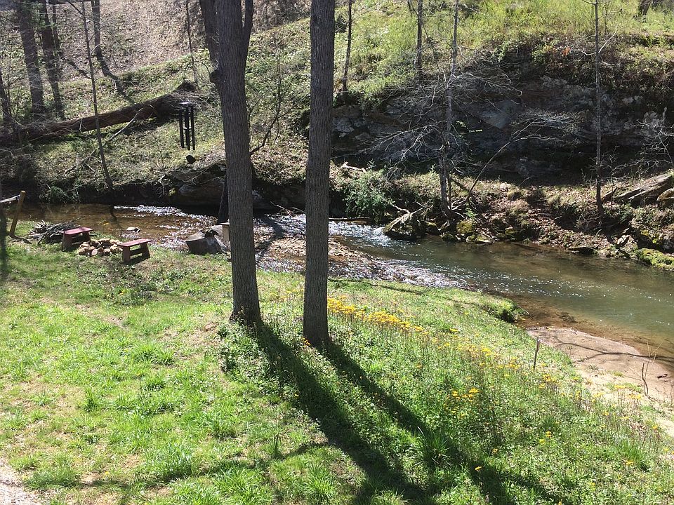 2nd image of 235 Reems Creek Rd