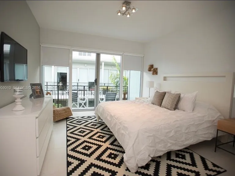 2130 Park Ave #6 — Photo 5