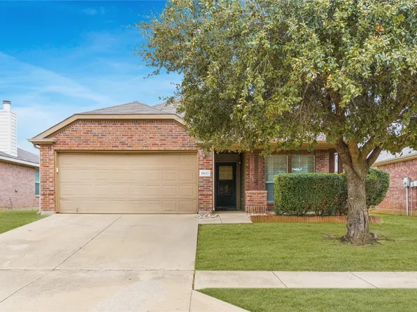 8633 King Ranch Dr, Aubrey, TX 76227