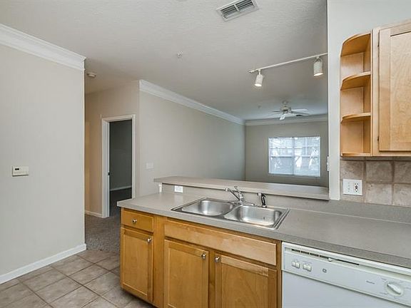 5th image of 4207 S Dale Mabry Hwy Unit 8104