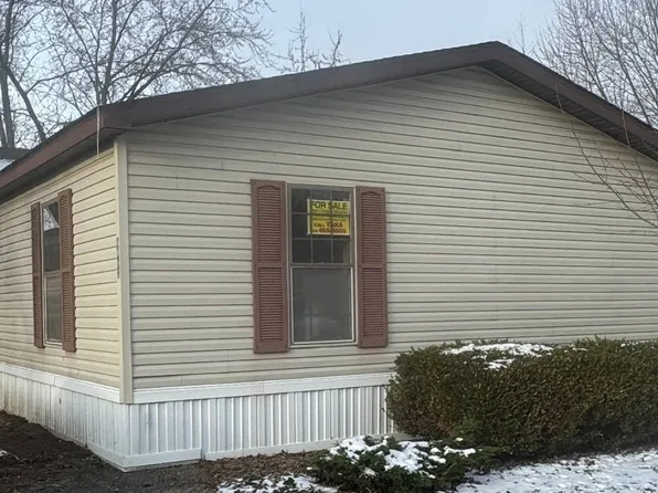 6083 Skipton Dr SW, Grand Rapids, MI 49548