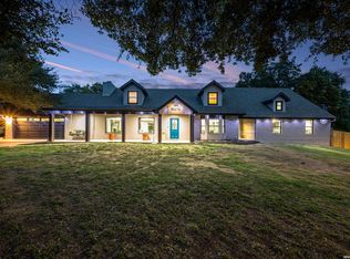 19419 Blume Dr, Lytle, TX 78052