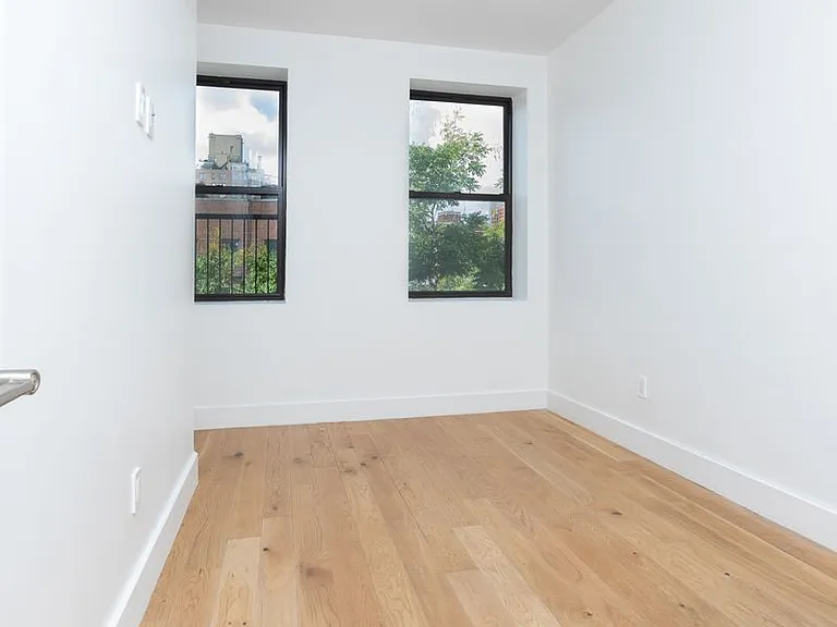 174 1st Ave #PH — Photo 11