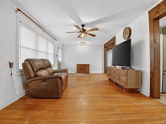 4th image of 2388 Old Parrish Rd