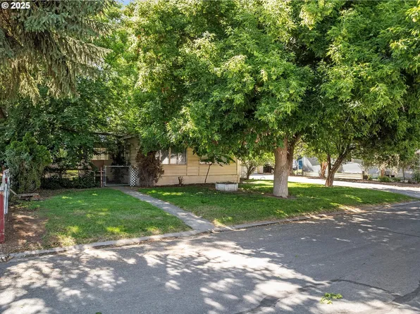 3495 Kirkway Dr, Baker City, OR 97814