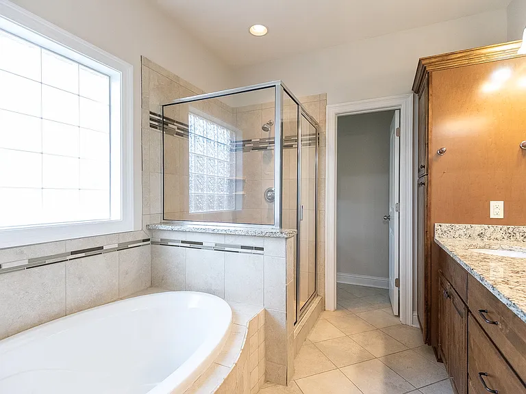 8804 Pemberton Park — Photo 12
