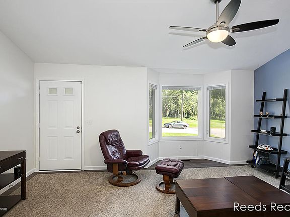 4th image of 1259 Woodland Ave NW