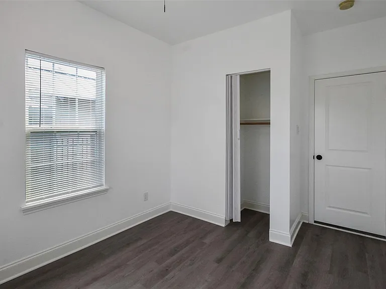 531 N Estelle St — Photo 15