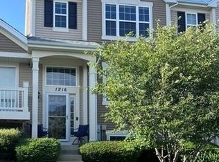 1716 Windward Dr #1716, Hampshire, IL 60140