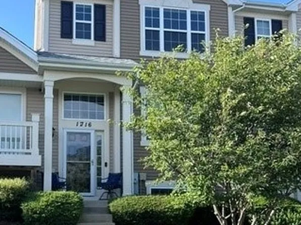 1716 Windward Dr #1716, Hampshire, IL 60140