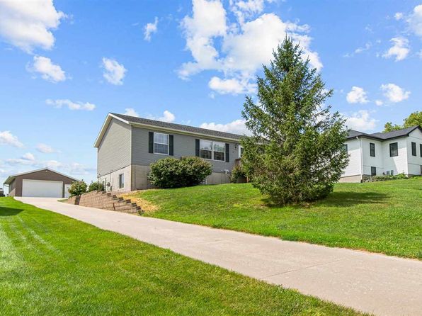 405 N High Ave, Oxford, IA 52322