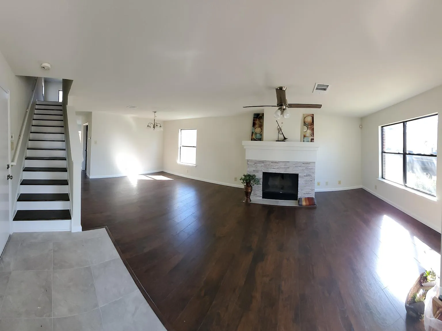 3 bed, 2.5 bath, 1766 sqft, $1,700 — Photo 3
