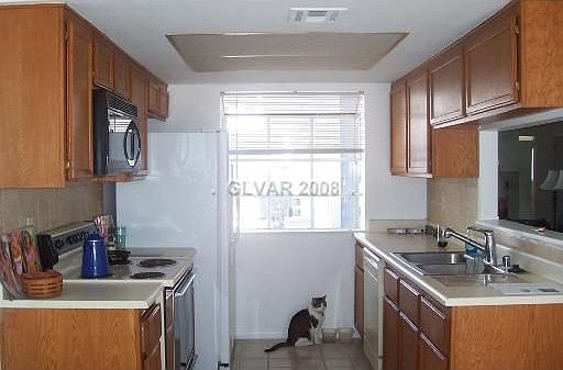 5th image of 5419 Centurion Ct Unit 104