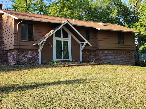 9804 W 12th St N, Wichita, KS 67212