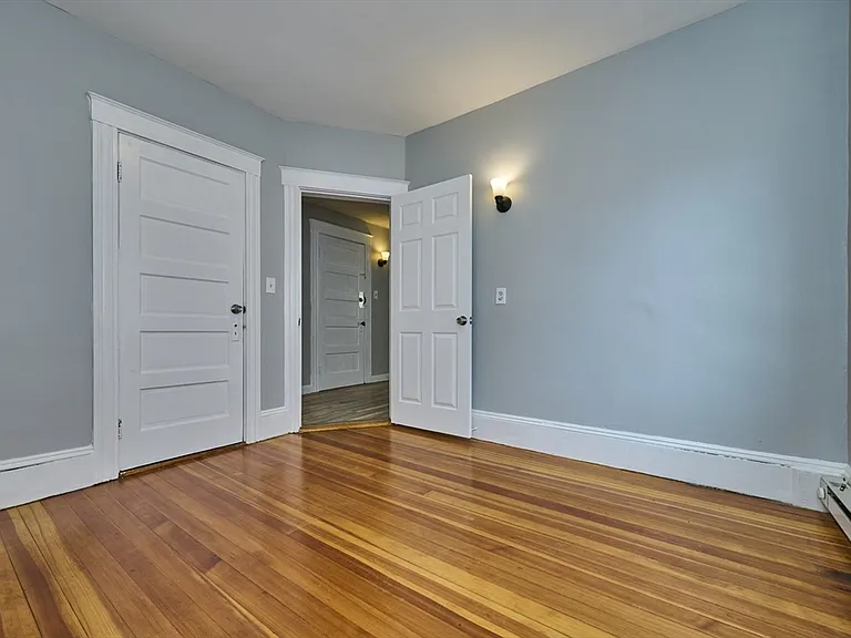 41 Salem St #2L — Photo 14