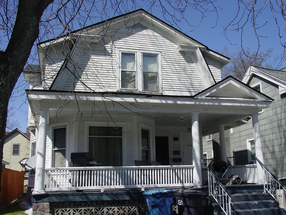 2nd image of 718 W Cedar St