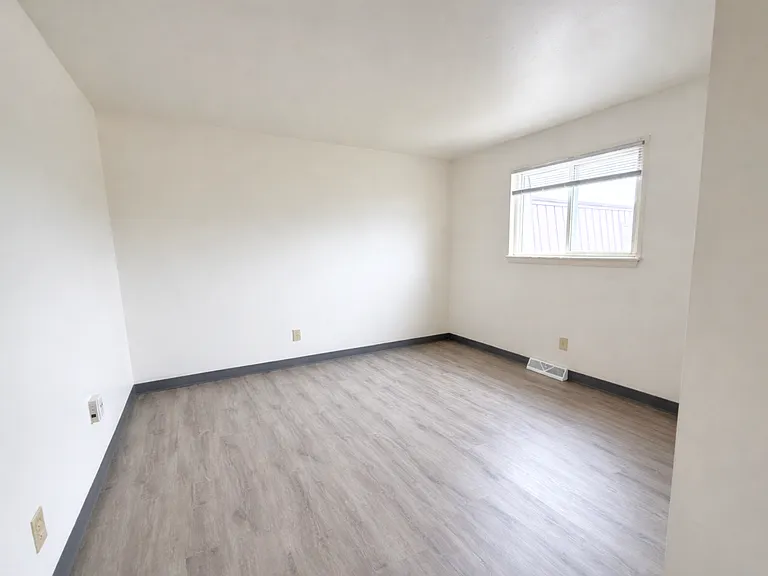 Independence Park Townhomes — Photo 10