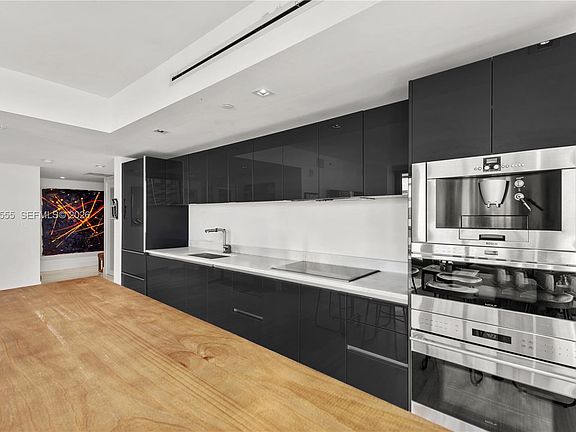 4th image of 1451 Brickell Ave Unit 1706