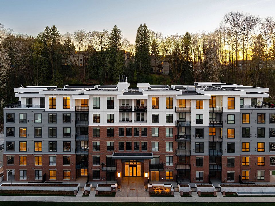 1st image of 2771 Montrose Ave #207
