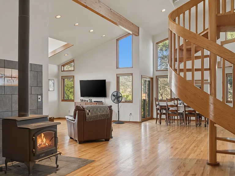 52300 SW South Rd — Photo 11