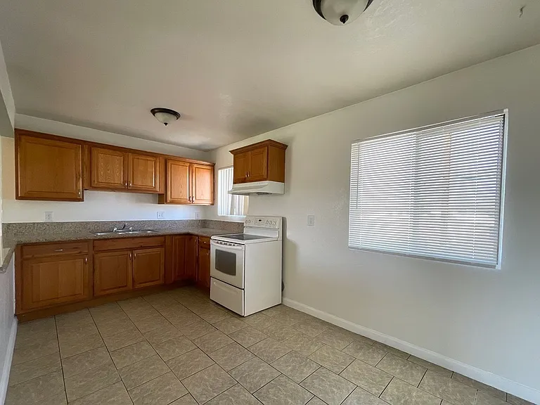 Pueblo Bonito Apartments — Photo 27