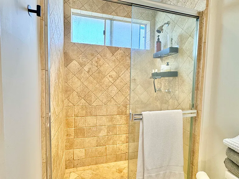 11730 Mayfield Ave #202B — Photo 10