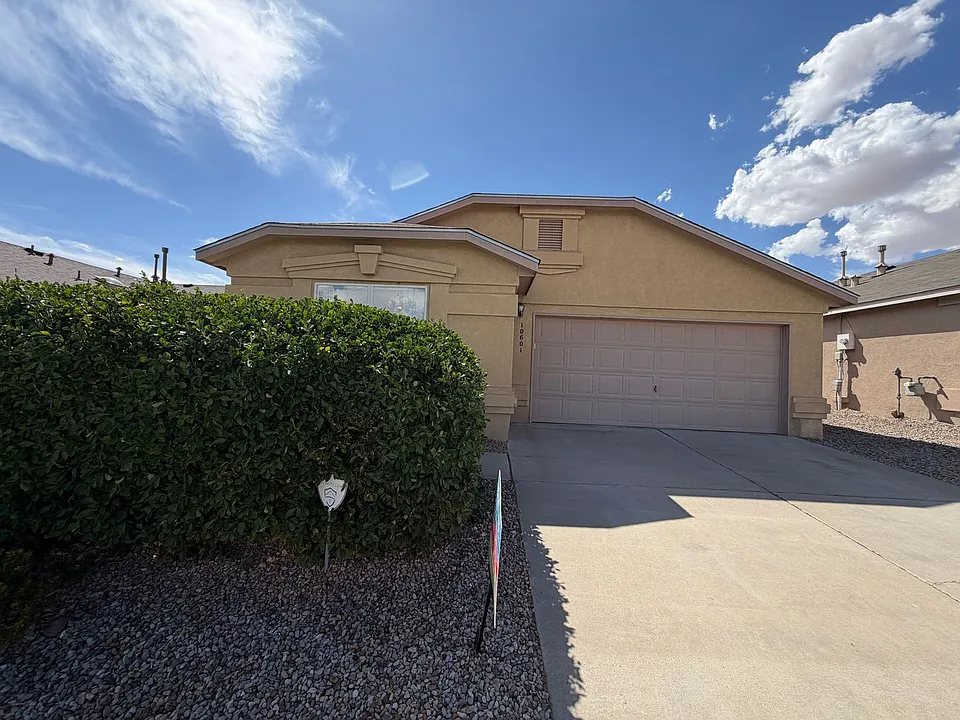 10601 Rio Del Sole Ct NW